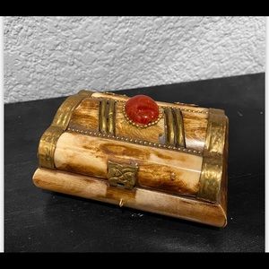 Vintage jewelry box